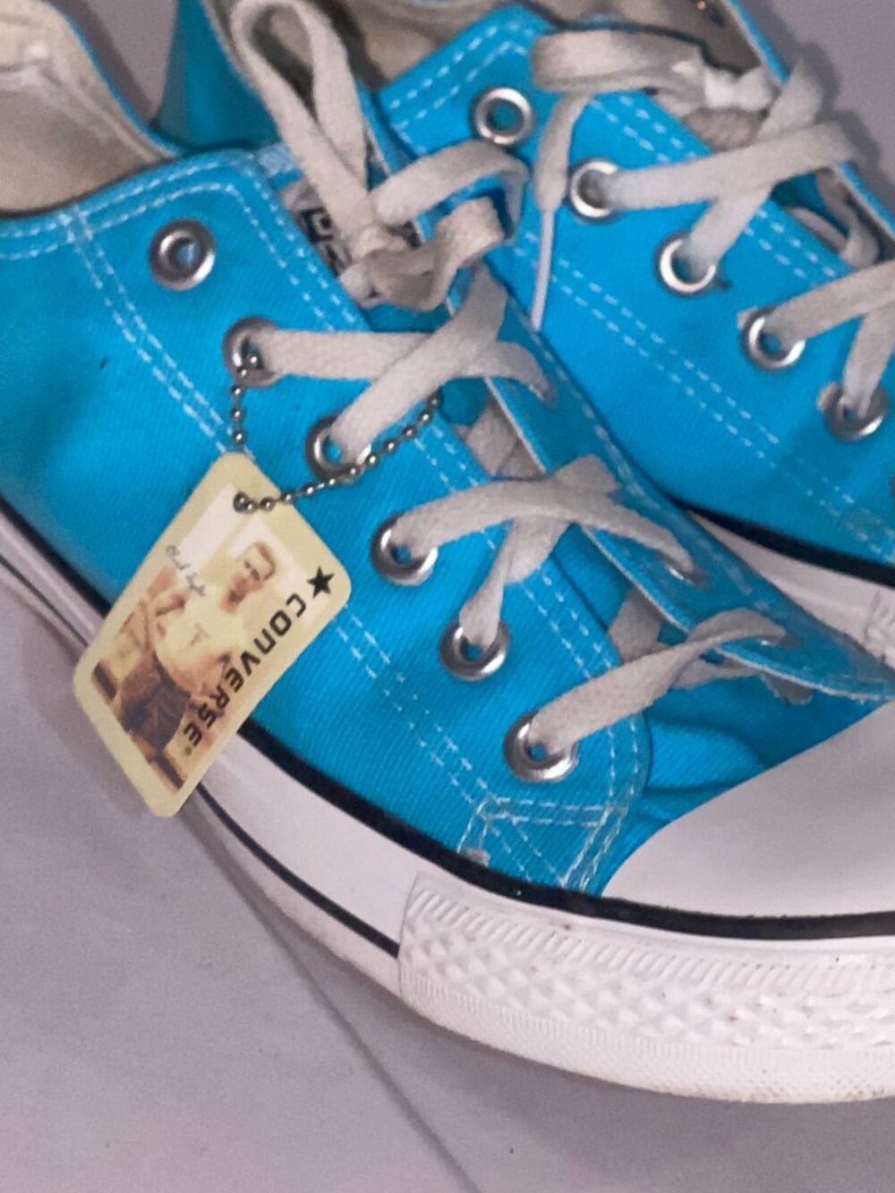 Turquoise low-top Converse